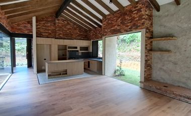 Finca independiente para alquiler en rionegro - rural