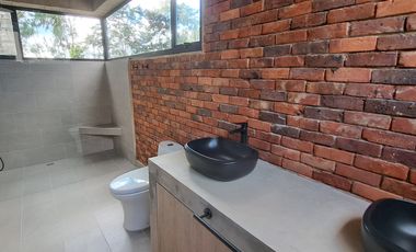 Finca independiente para alquiler en rionegro - rural