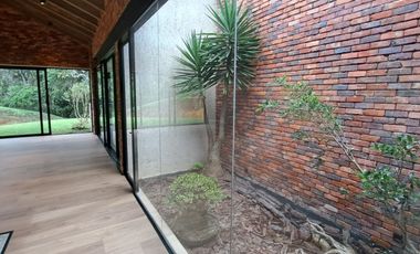 Finca independiente para alquiler en rionegro - rural