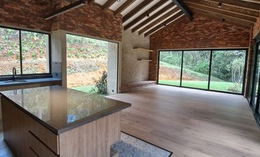 Finca independiente para alquiler en rionegro - rural
