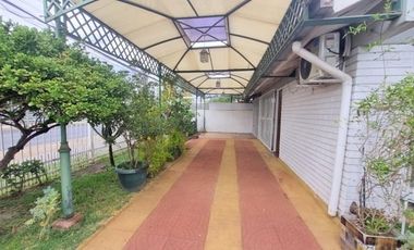Local Comercial en Arriendo en La Florida / Walker Martinez