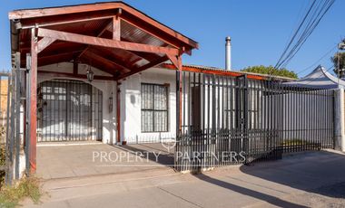 Casa ampliada de 140 m2, con excelente conectividad