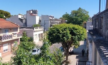 Alquiler Departamento 3 ambientes muy luminoso con balcon al frente