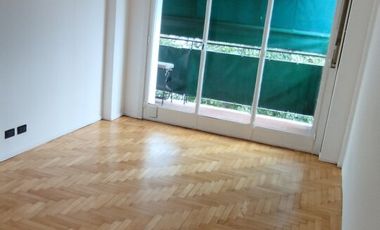 Alquiler Departamento 3 ambientes muy luminoso con balcon al frente