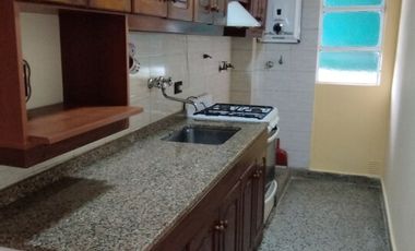 Alquiler Departamento 3 ambientes muy luminoso con balcon al frente