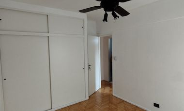 Alquiler Departamento 3 ambientes muy luminoso con balcon al frente