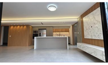 Apartamento en Milla de Oro, El Poblado – ubicación privilegiada