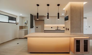 Apartamento de lujo remodelado en La Linde, a pasos de Provenza