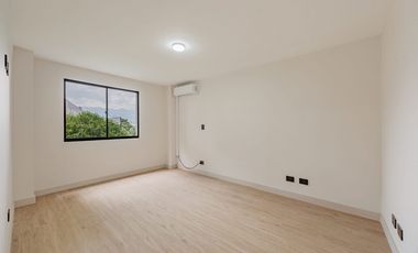Apartamento de lujo remodelado en La Linde, a pasos de Provenza