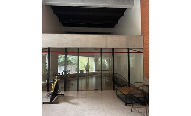 acogedor apartamento en altos del poblado con espectacular vista