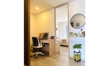 acogedor apartamento en altos del poblado con espectacular vista