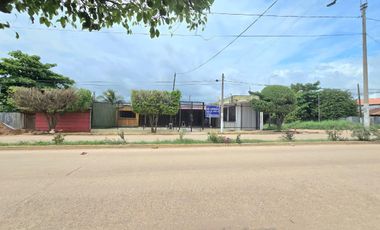 Terreno de 400m2 en esquina - Yarinacocha