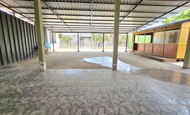 Terreno de 400m2 en esquina - Yarinacocha