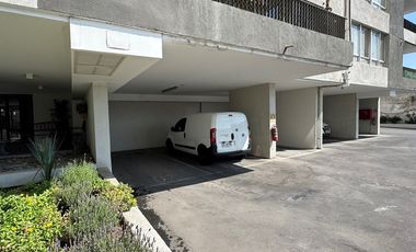 Depto 2D1B+ Estac, terraza y loggia. Impecable