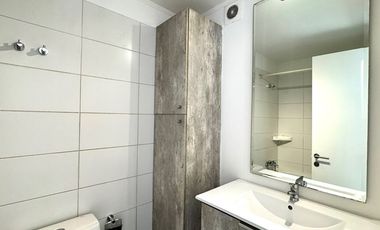 Depto 2D1B+ Estac, terraza y loggia. Impecable