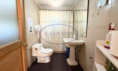 AMPLIA CASA CON 6 DORMITORIOS Y 2 BAÑOS