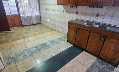 SE VENDE CASA EN SECTOR DOÑA ADELA