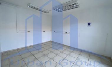 1 1/2 ORIENTE - MALL MARINA - ZONA COMERCIAL