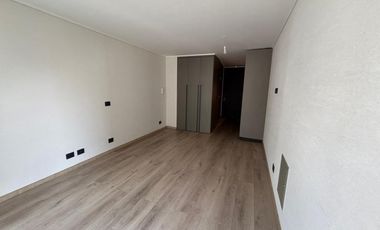 CERCANO A EDIFICIO DE CÁMARA CHILENA DE LA CONSTRUCCIÓN
