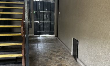 AL LADO DE PARQUE LA BANDERA AVENIDA OSSA
