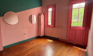 METRO MANUEL MONTT / GENERAL FLORES