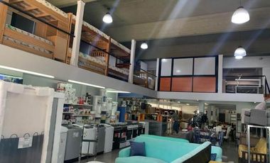 Local con Vivienda en Venta en Lanus Este