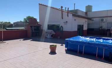 Local con Vivienda en Venta en Lanus Este