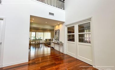 CASA EN VENTA 4 AMBIENTES - BARRIO NUEVO QUILMES CON SALIDA AL CANAL