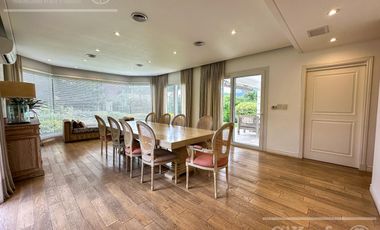 CASA EN VENTA 4 AMBIENTES - BARRIO NUEVO QUILMES CON SALIDA AL CANAL