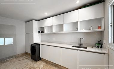 CASA EN VENTA 4 AMBIENTES - BARRIO NUEVO QUILMES CON SALIDA AL CANAL