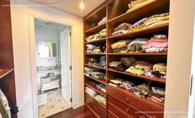 CASA EN VENTA 4 AMBIENTES - BARRIO NUEVO QUILMES CON SALIDA AL CANAL