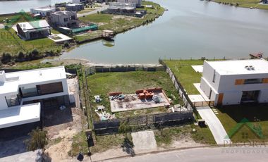 Terreno - Lote 272 - San Sebastian - a la laguna - Area 6