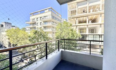 Tres ambientes zona Güemes en alquiler anual