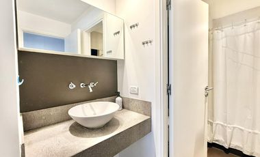 Tres ambientes zona Güemes en alquiler anual