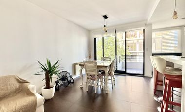 Tres ambientes zona Güemes en alquiler anual