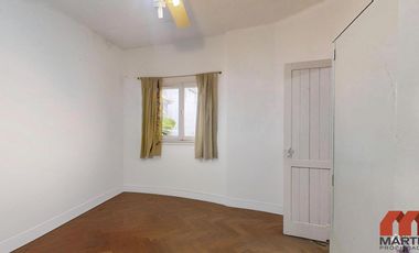 PH Multifamiliar en Venta de 2 Ambientes en Olivos con Patio y Terraza