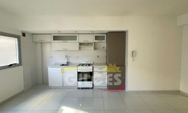 Alquiler Departamento 2 Ambientes en Ramos Mejia Muy buen Estado Ideal vivienda o Uso Profesional