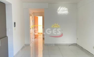 Alquiler Departamento 2 Ambientes en Ramos Mejia Muy buen Estado Ideal vivienda o Uso Profesional