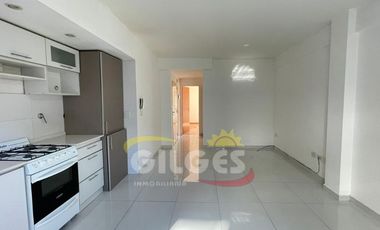 Alquiler Departamento 2 Ambientes en Ramos Mejia Muy buen Estado Ideal vivienda o Uso Profesional
