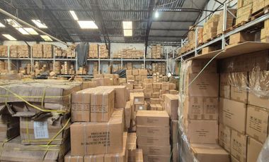 Depósito galpon 9.800 m2 totales en Avellaneda Venta o Alquiler