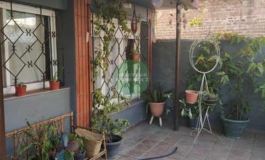 CASA EN VENTA PILAR - 4 DORM.  EXC. UBICACIÓN - 300M2 - Cochabamba esq Juan Bautista Alberdi