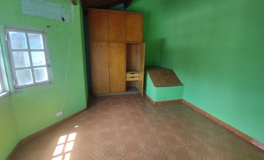 2 Locales comerciales y 3 departamentos en venta en G. Catan
