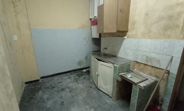 2 Locales comerciales y 3 departamentos en venta en G. Catan
