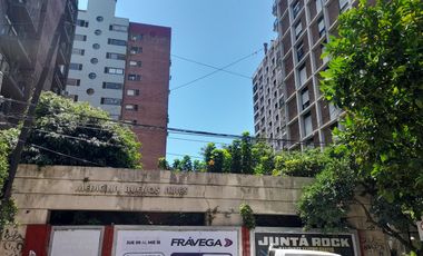 Martínez - Excelente ubicación - Lote con doble frente apto edificio!