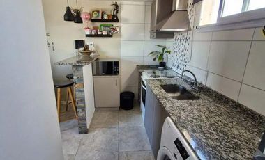 Departamento 2 ambientes con cochera