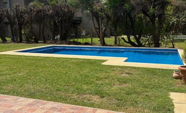 Casa en Santa María de los Olivos