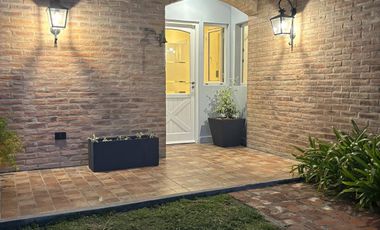 Casa en Santa María de los Olivos