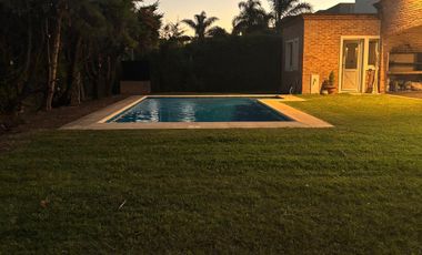 Casa en Santa María de los Olivos