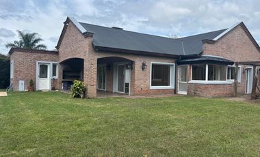 Casa en Santa María de los Olivos