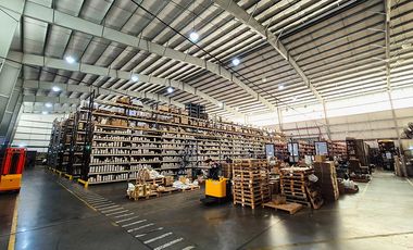 Depósito en alquiler - Parque Industrial Darwin – Vicente López – Seguridad 24 hs